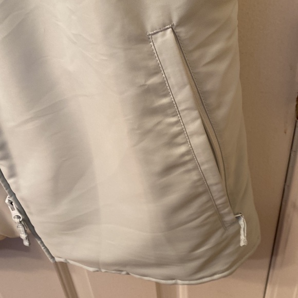 Cutter & Buck Vest - Picture 2 of 4